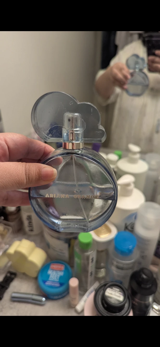 Ariana Grande Cloud 2.0 Perfume 40 ml left