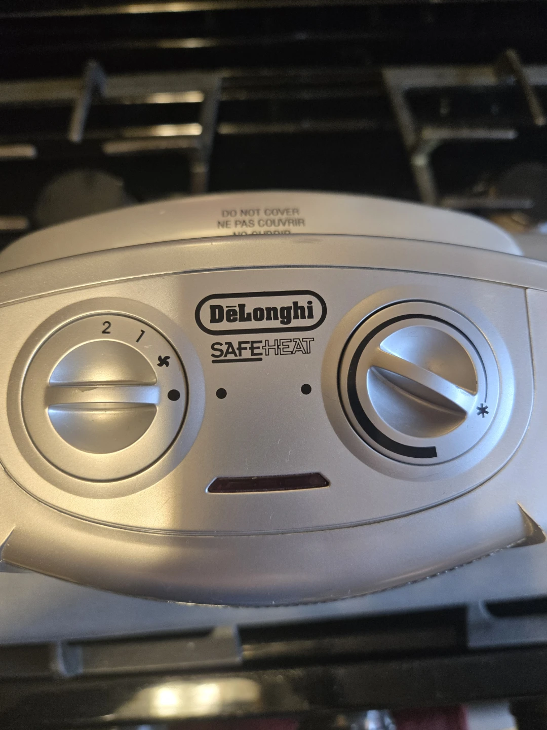DeLonghi SafeHeat Ceramic Heater DCH1030 - photo 4