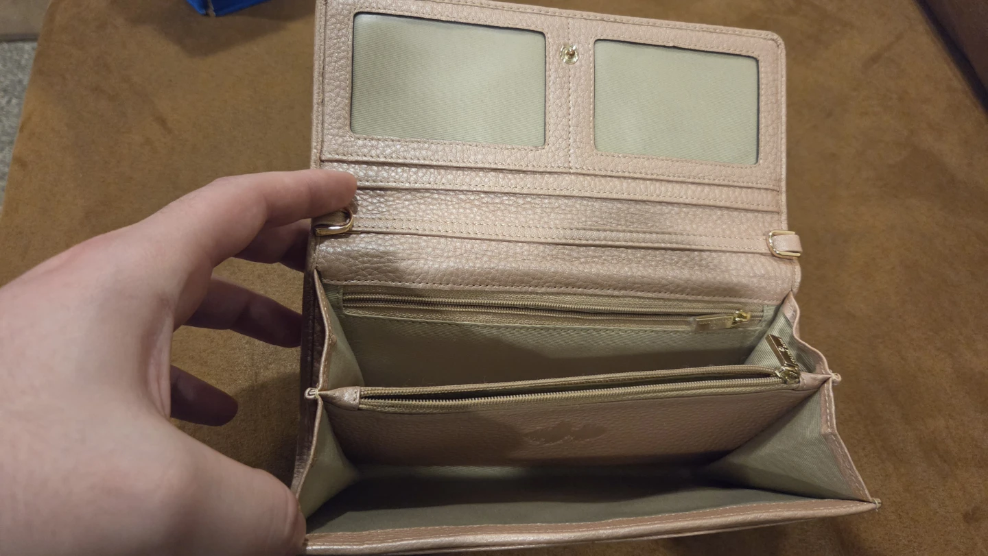 Celine Dion pink wallet - photo 3