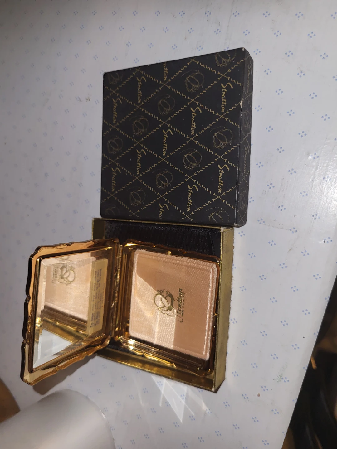 🏈 Vintage Stratton Compact Mirror in Box - photo 5