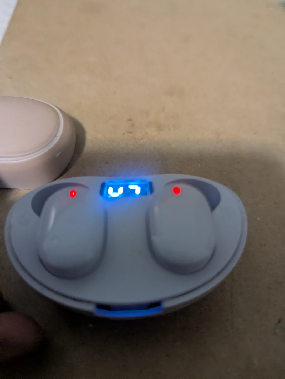 Bluetooth Earbuds - photo 3