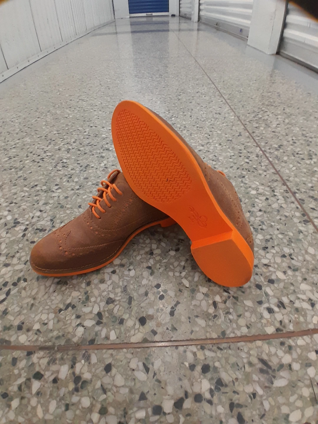 Cole Haan Brown Suede Brogues For Boys/Teens Size 5 - photo 2