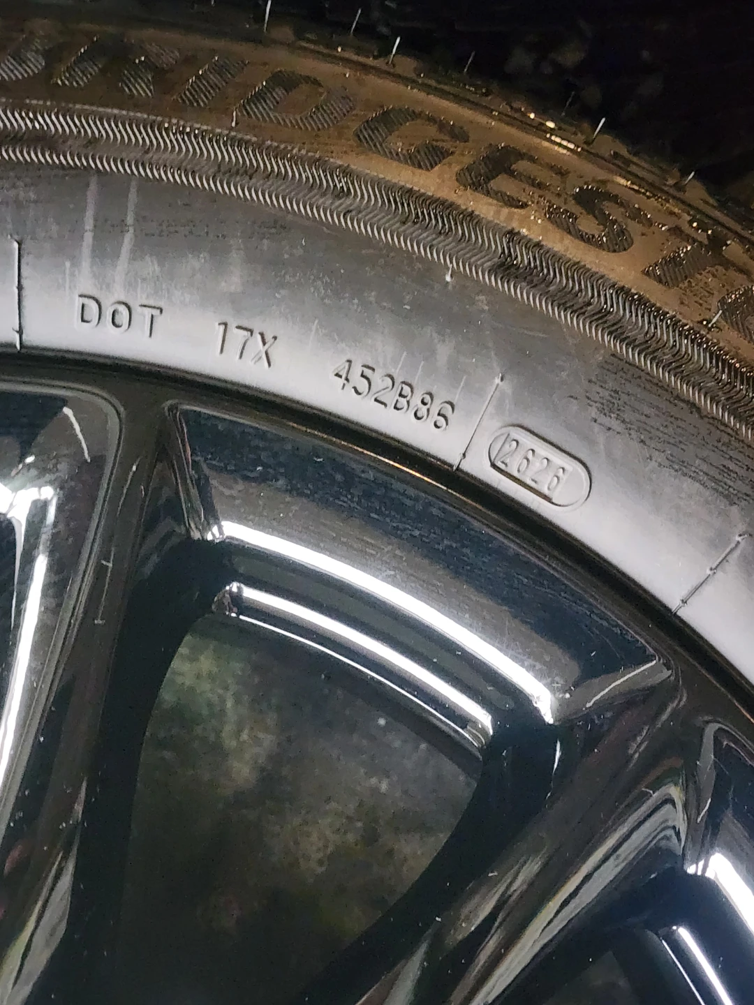 Brand-new 18in. Honda rims and  tires  235 55 R18. - photo 3
