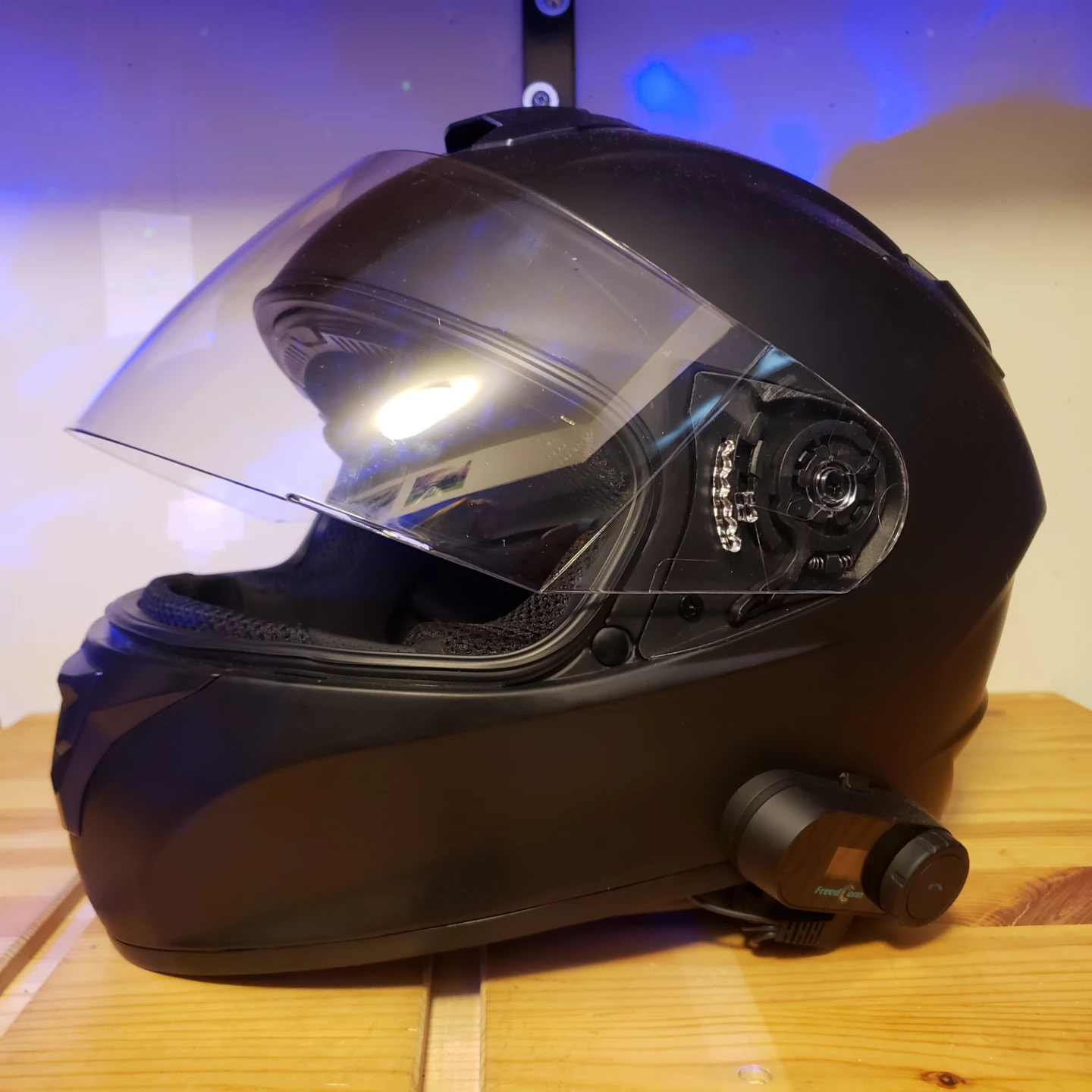ILM Full Face Helmet + Bluetooth Speaker kit installed