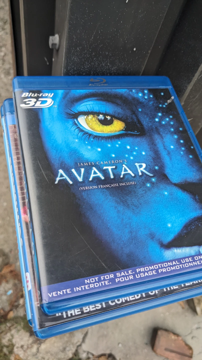Collection of 8 Blu-ray and DVD Movies - photo 2