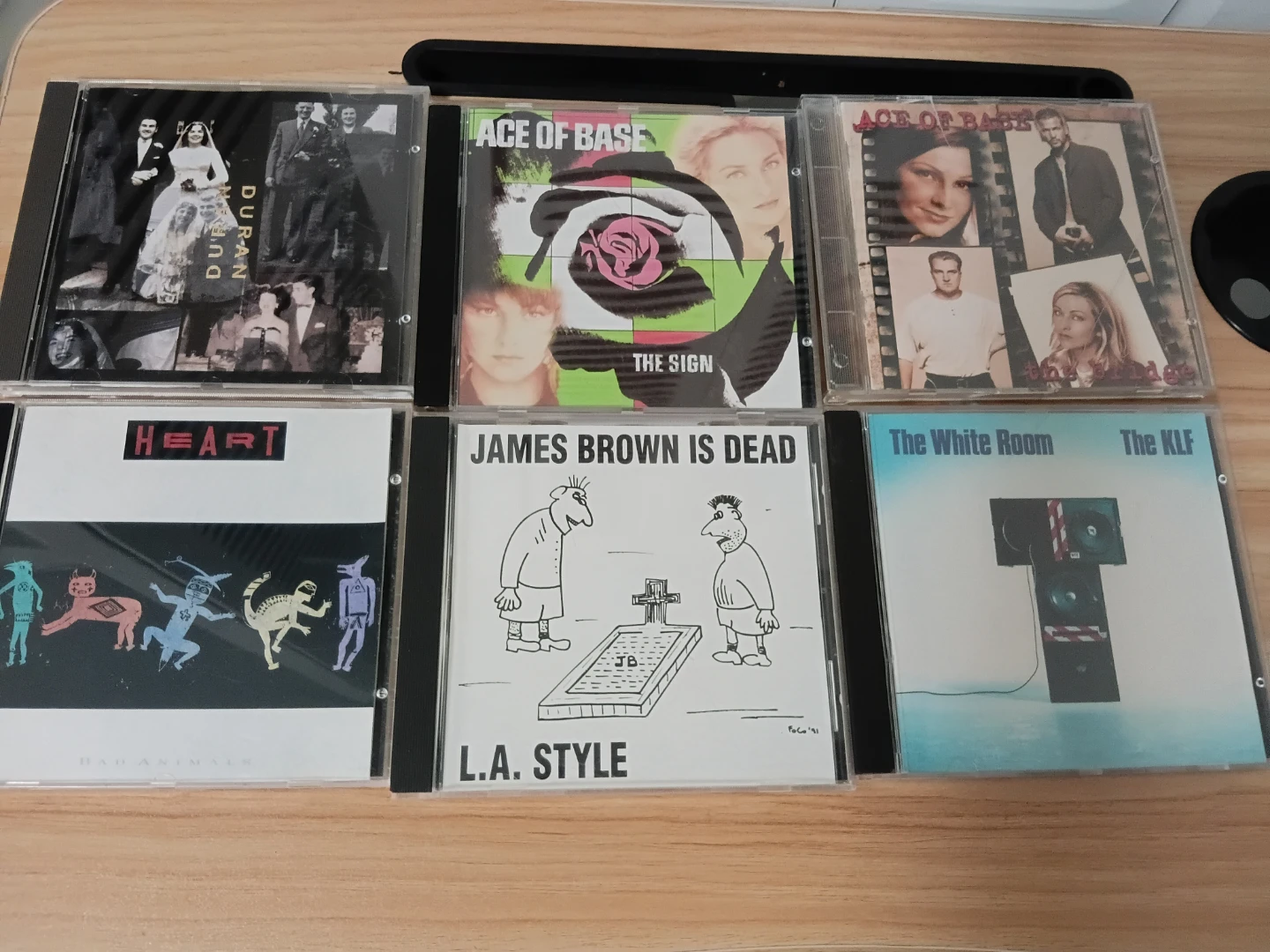 Collection of 6 Vintage Music CDs - photo 2
