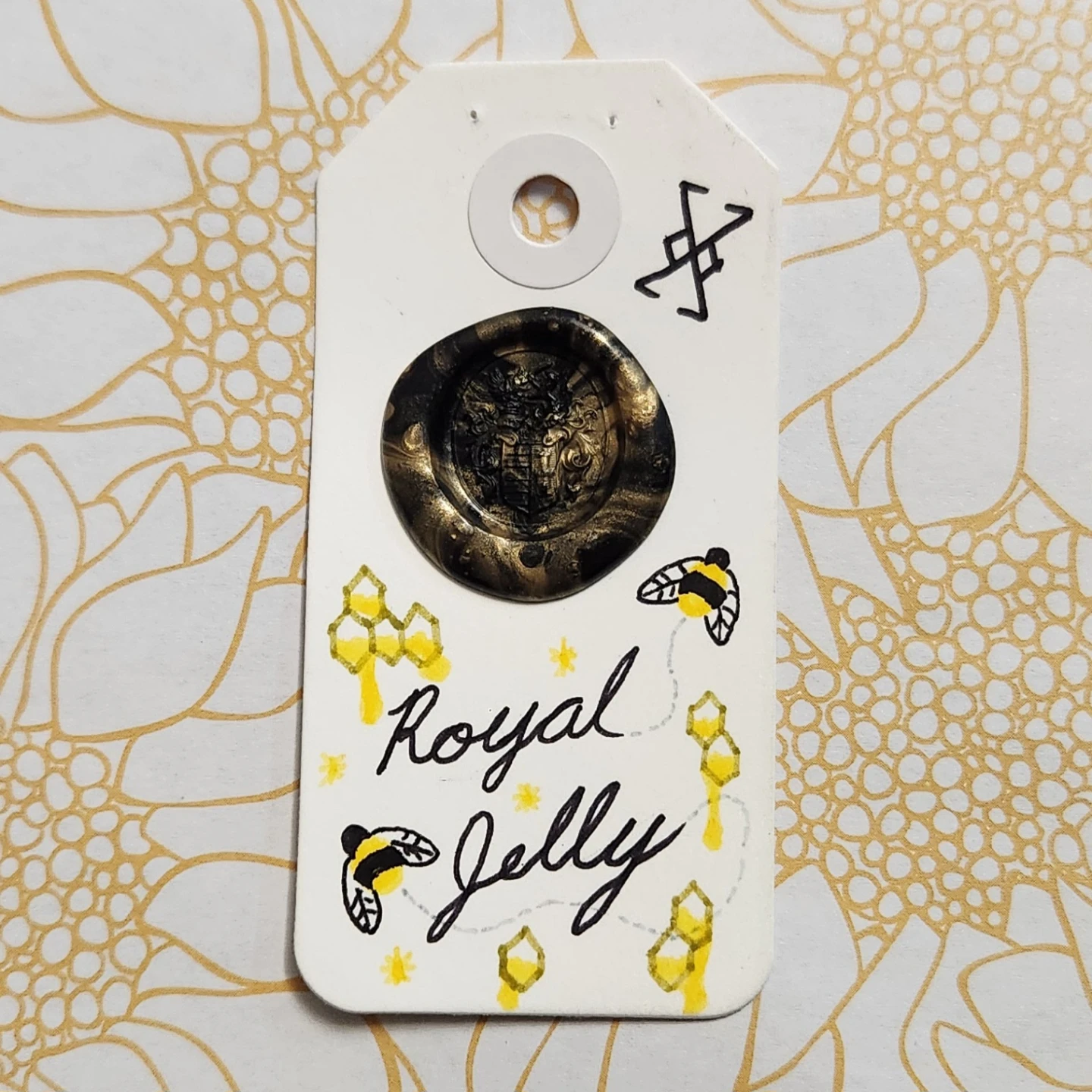 Royal Jelly Bee Necklace and Earring Set - photo 4