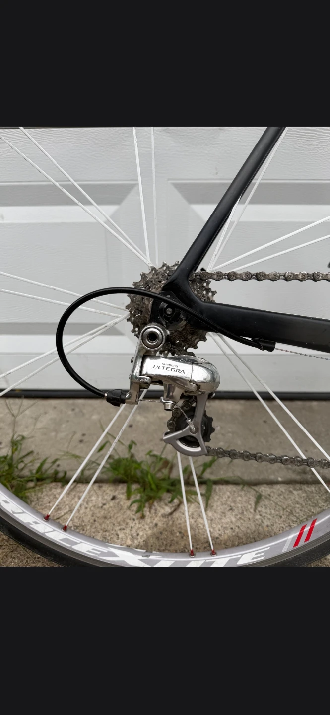 Specialized Tarmac SL3 Carbon Road Bike – 56cm – Shimano Ultegra - photo 4