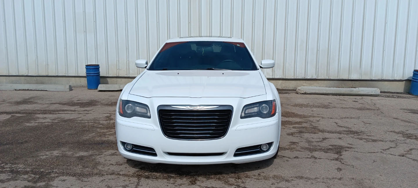 2014 Chrysler 300-S RWD - photo 3