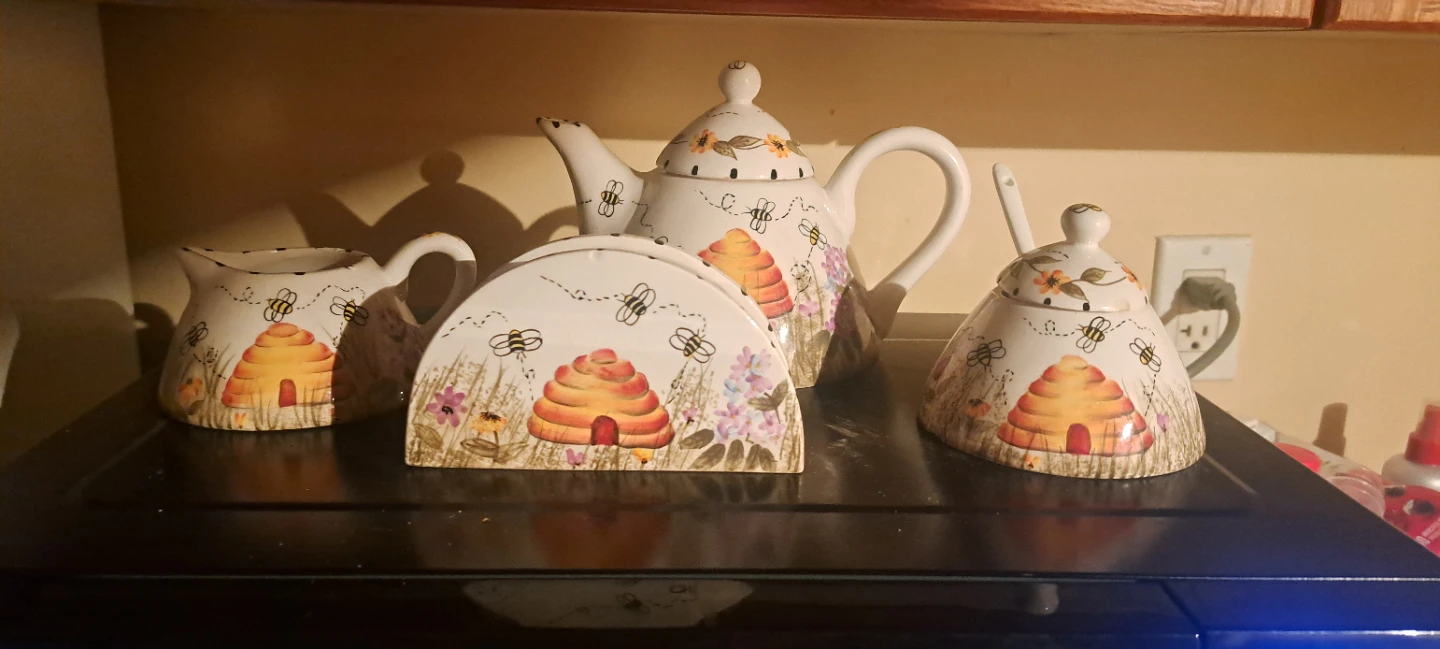Ceramic Teapot and Creamer Set with Beehive Design
