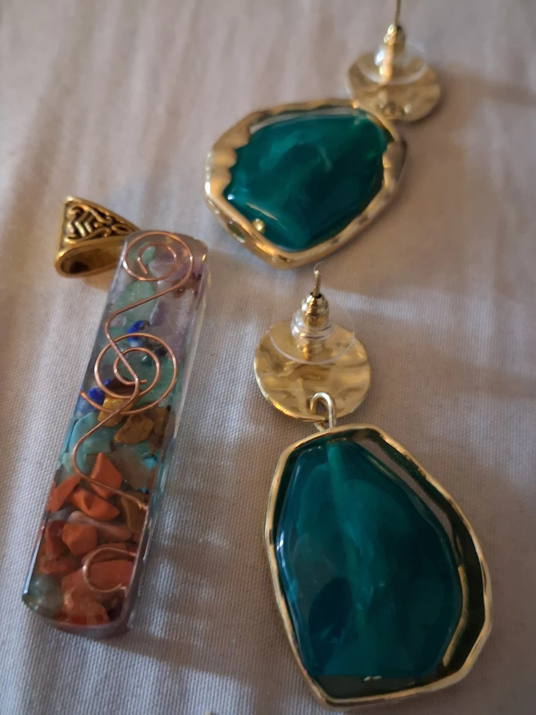 Teal Stone Earrings and Crystal Pendant Set