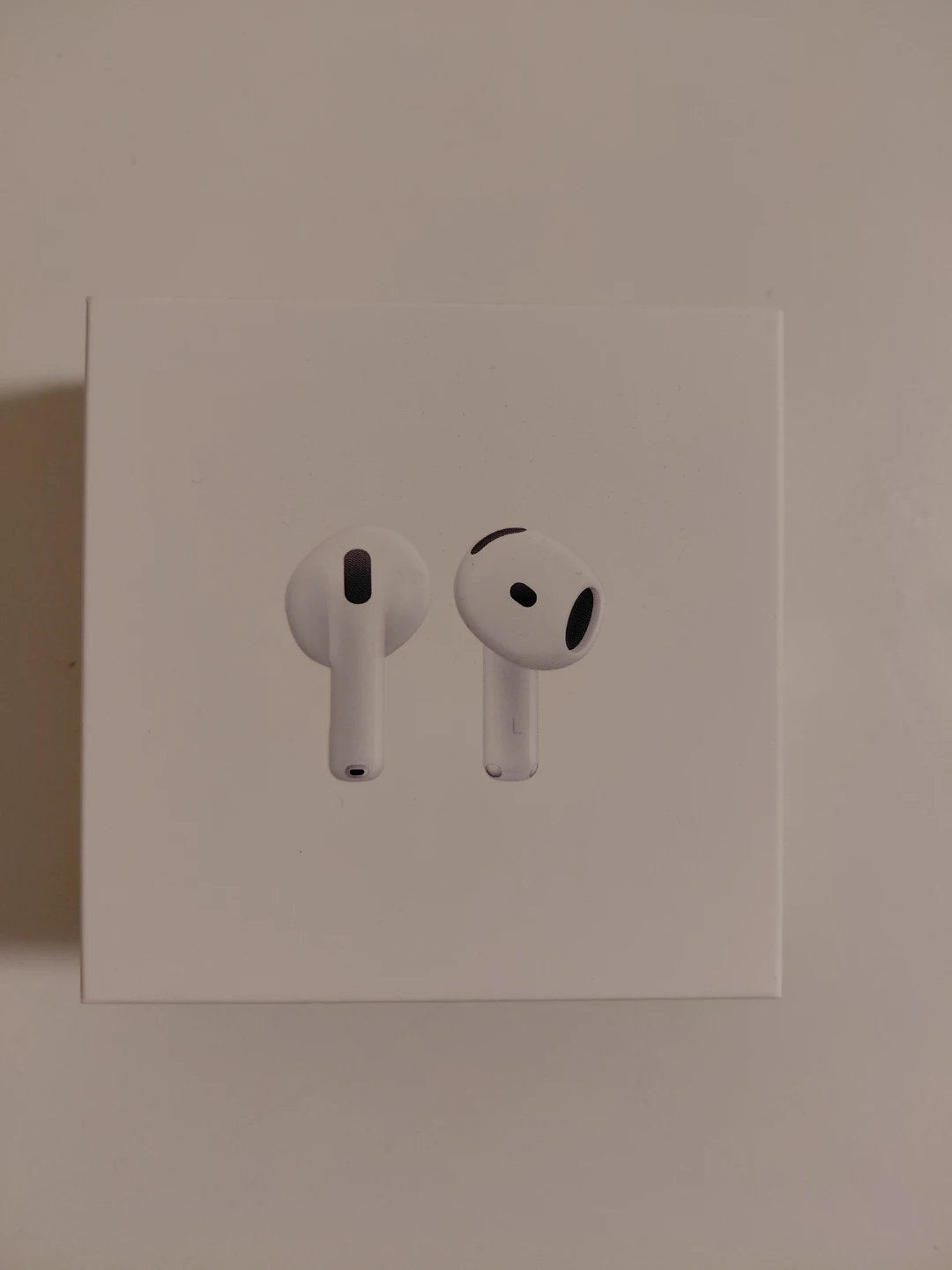 Apple AirPods 5 NEW SEALED