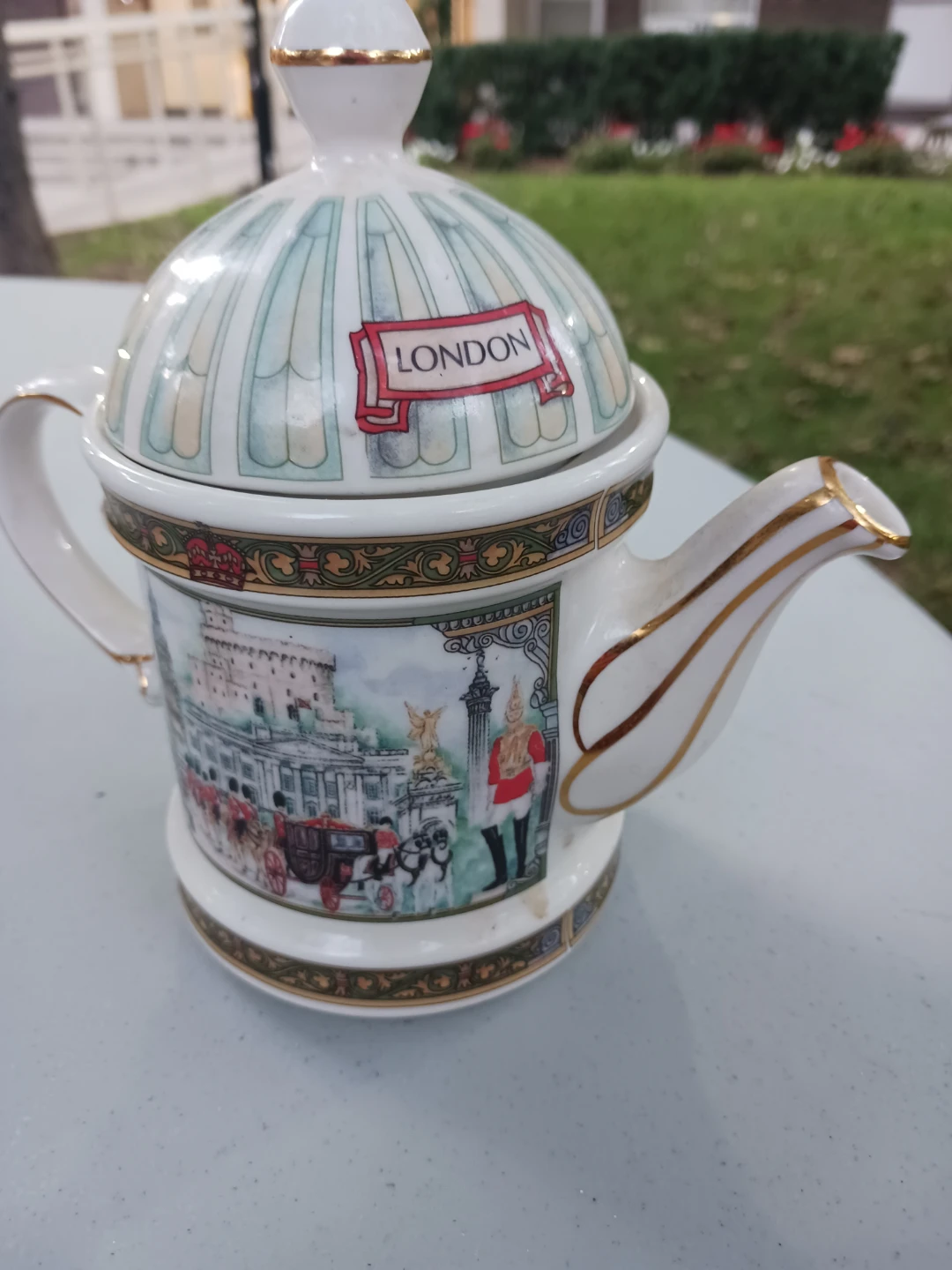 London Souvenir Teapot