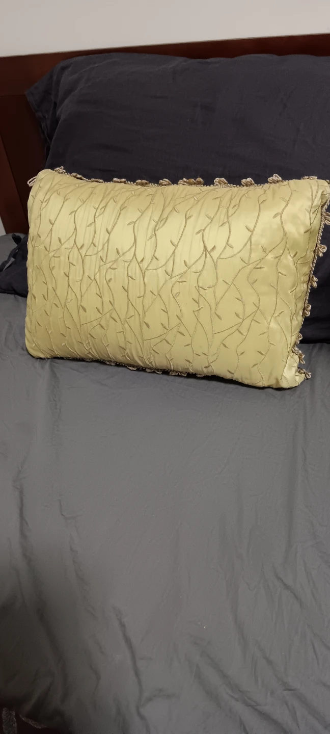 Decorative Gold Throw Pillow - photo 2