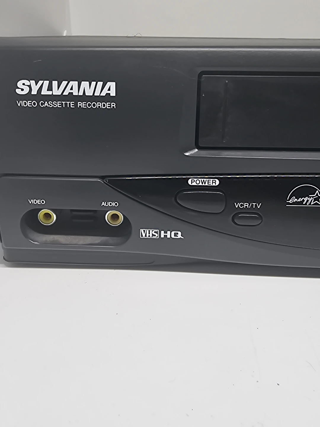 Sylvania 6241CVB VHS Video Cassette Recorder - photo 2