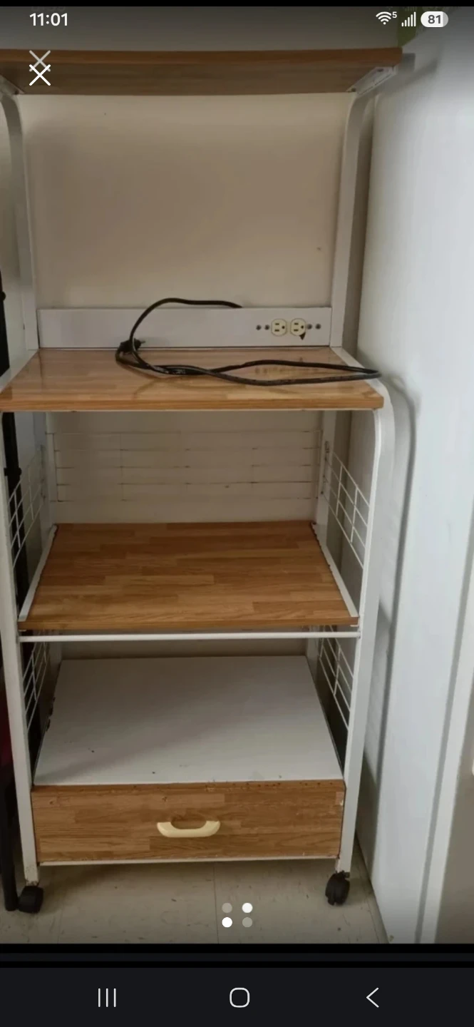 Kitchen Microwave Cart with Outlet🏈