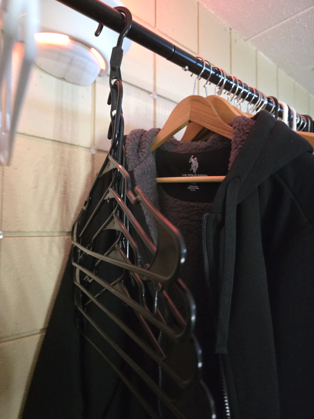 Magic Clothes Hangers Set of 27 - photo 3