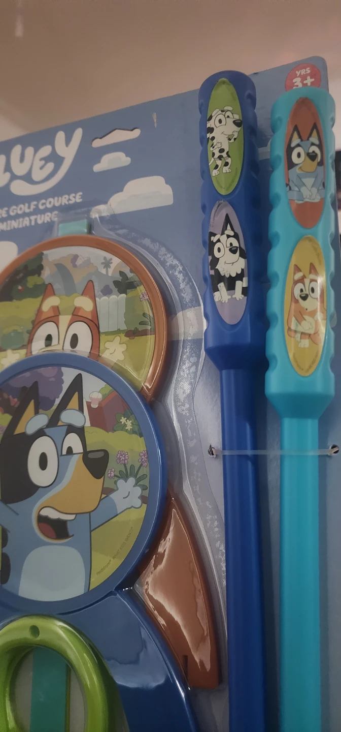 Bluey Miniature Golf Course Toy Set - photo 5