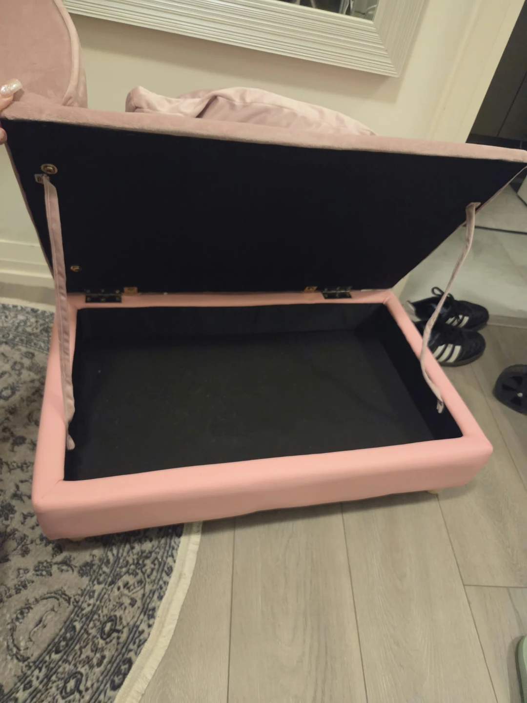 Dog bed with storage in pink - photo 2