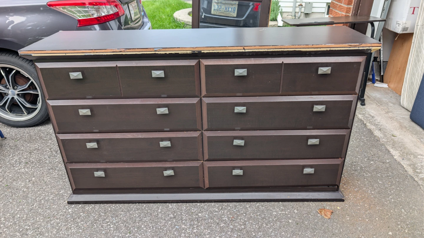 Dark Brown 8-Drawer Dresser