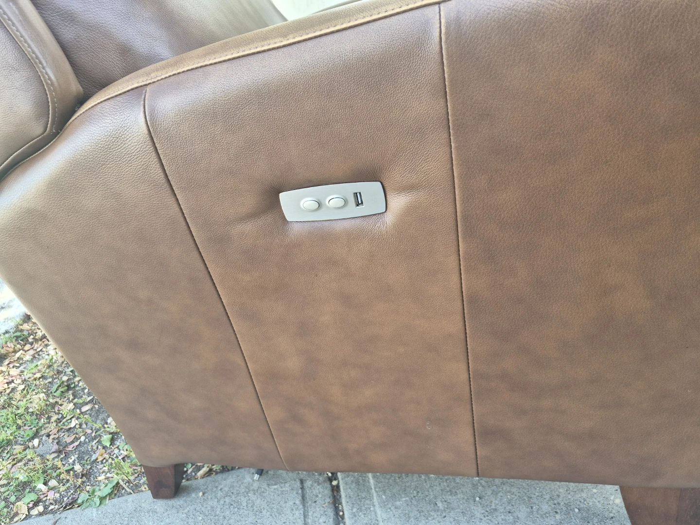Brown Leather Power Recliner - photo 4