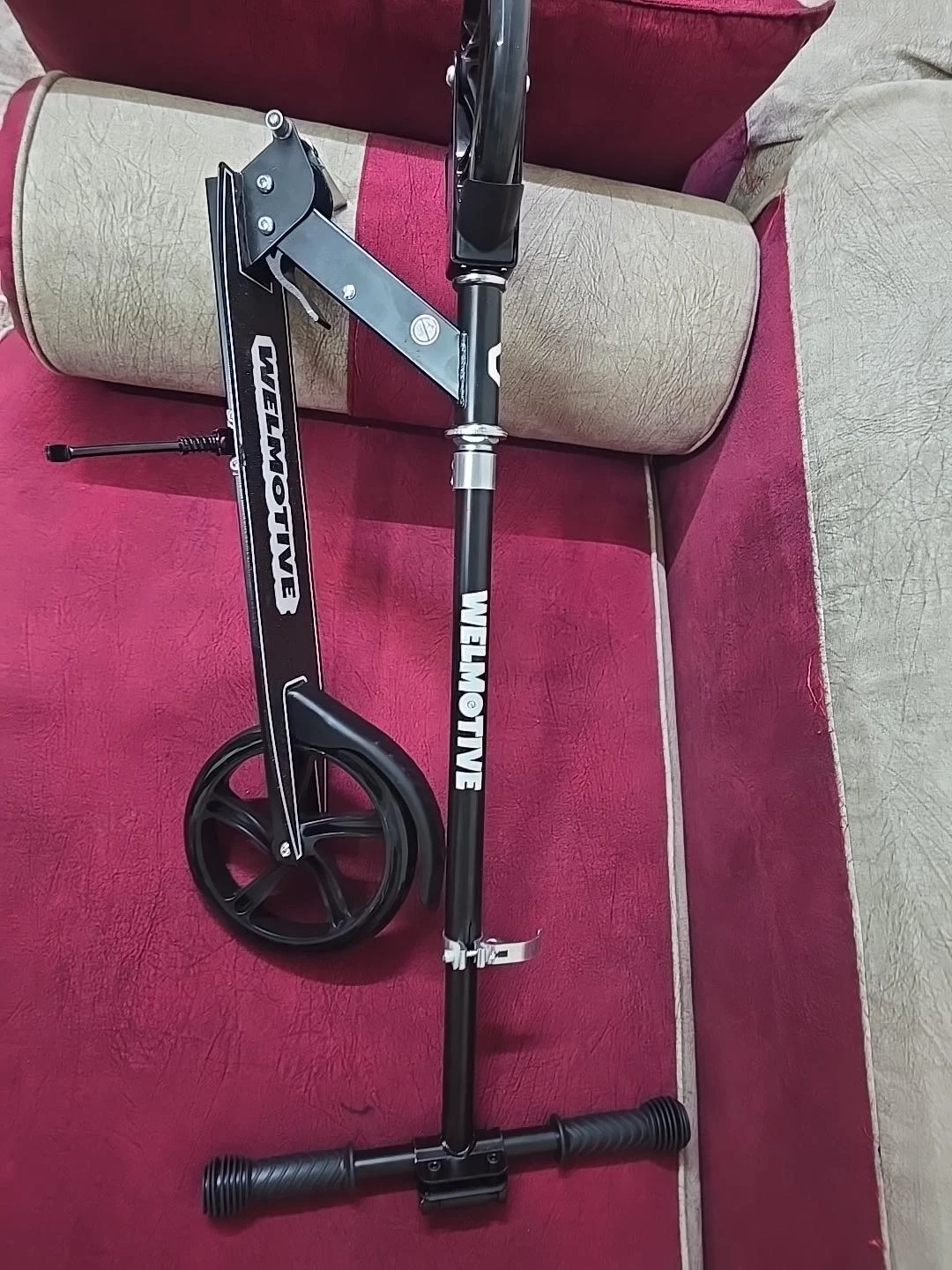 Welmotive Foldable Kick Scooter