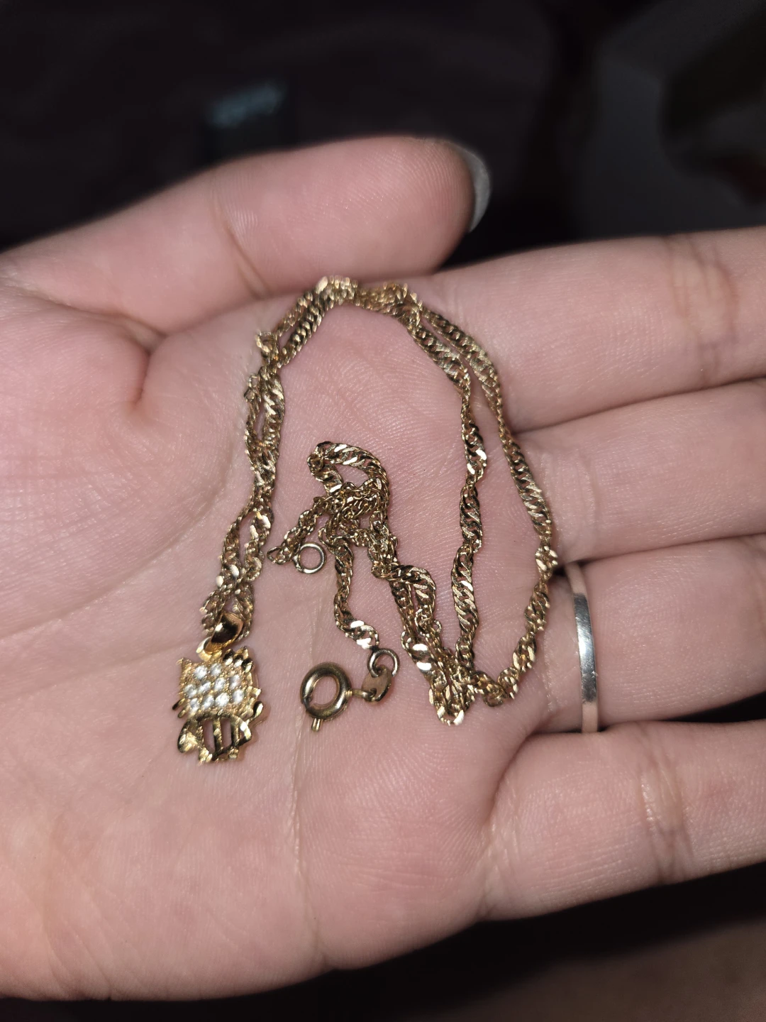 Gold-tone hello kitty pendant necklace - photo 2