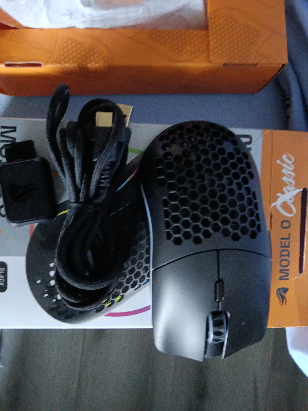 Glorious Model O Classic Wireless Gaming Mouse - photo 4