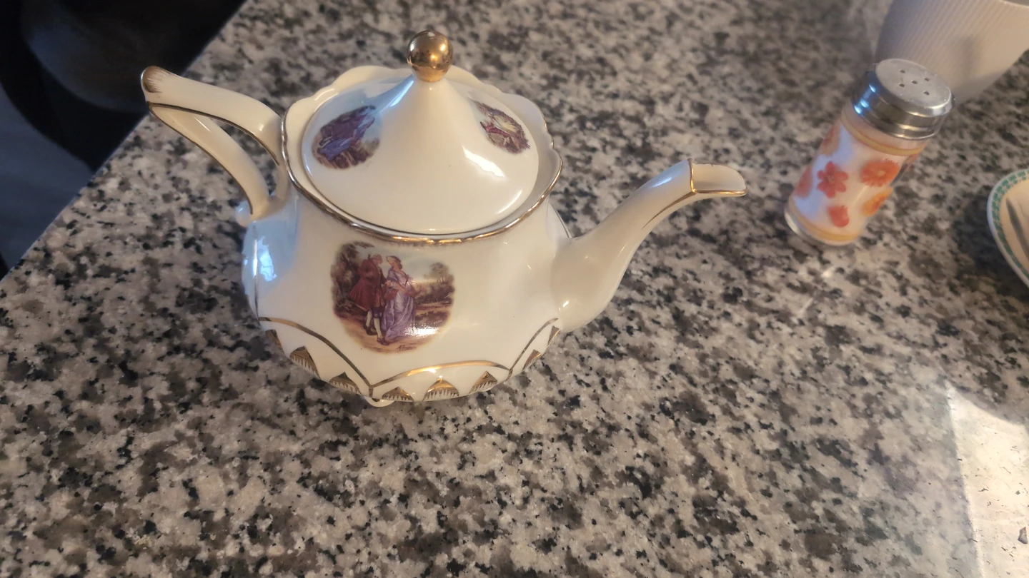Vintage Porcelain Teapot with Fragonard Scenes
