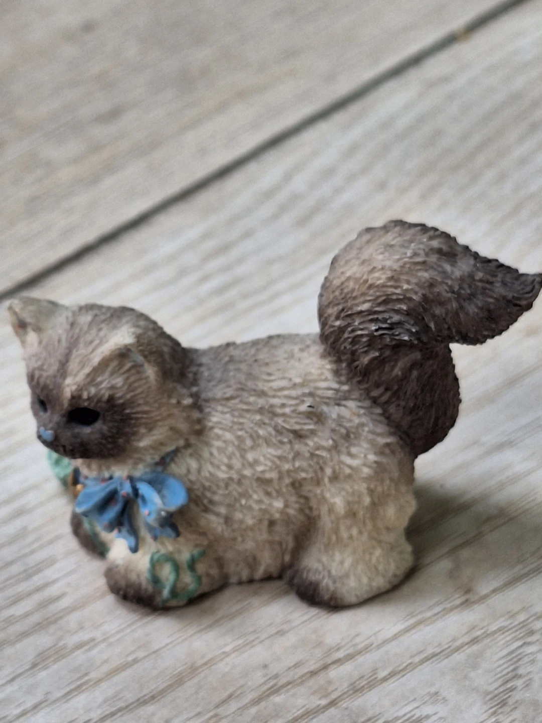 Fresco Corporation Himalayan Cat Figurine