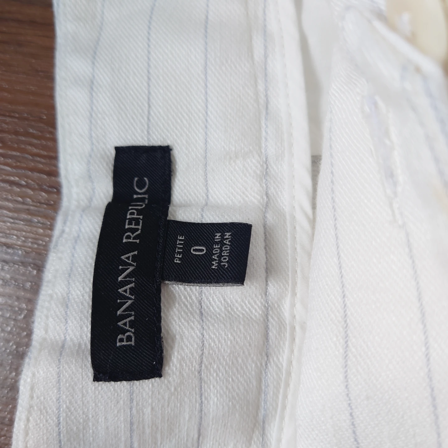 Banana Republic Belted Pinstripe Shorts - Size 0 Petite - photo 4