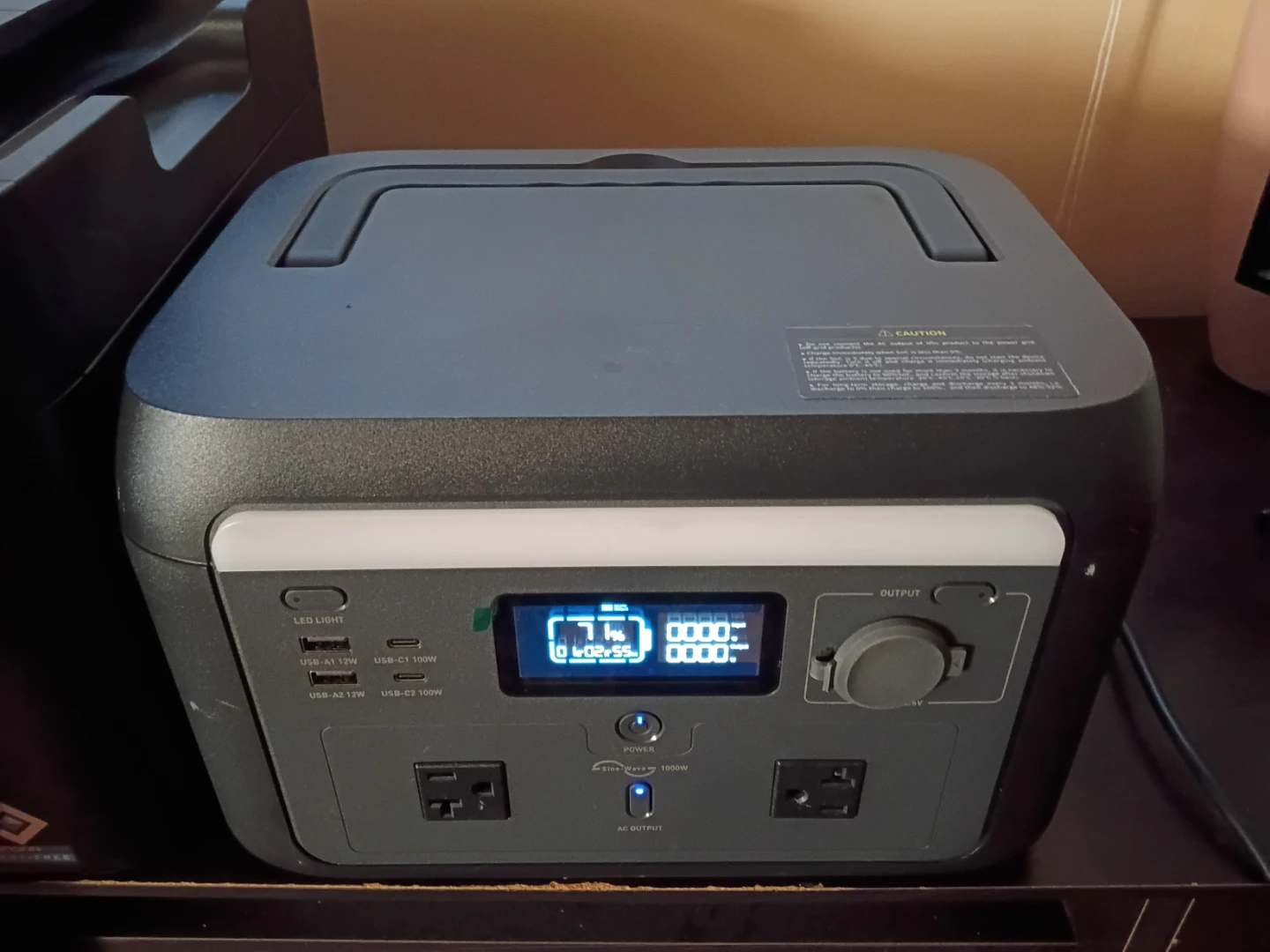 1000 Watt Battery backup electricity as called power bank