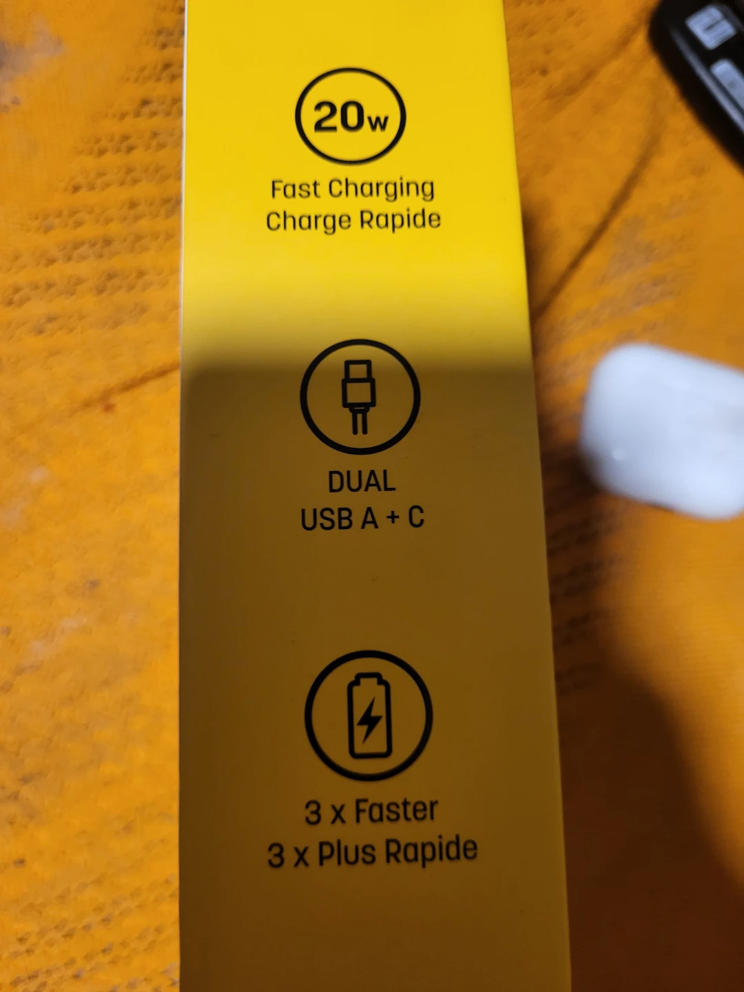Citi 20W USB-C Charger & 1.2m Lightning Cable - photo 3