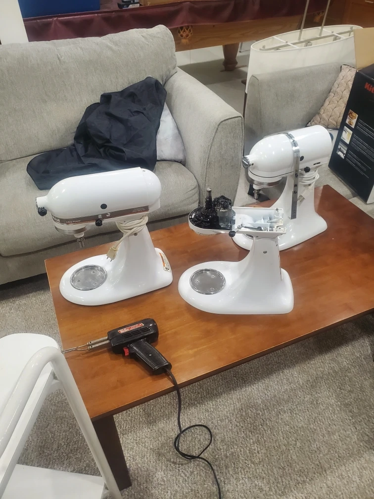 WANTED broken KitchenAid mixers