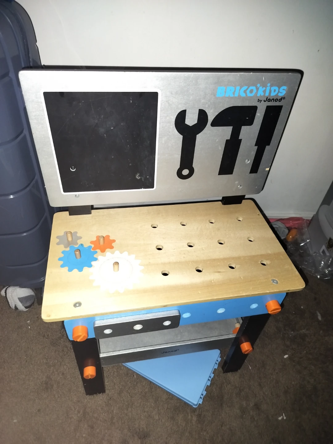 🏈 tool toy table
