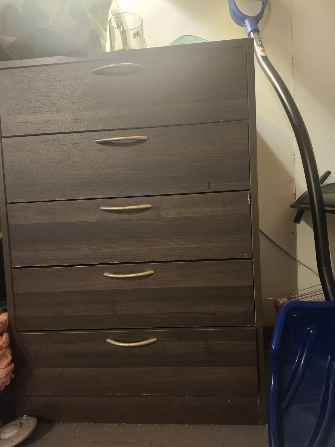 Dark Wood 5-Drawer Dresser
