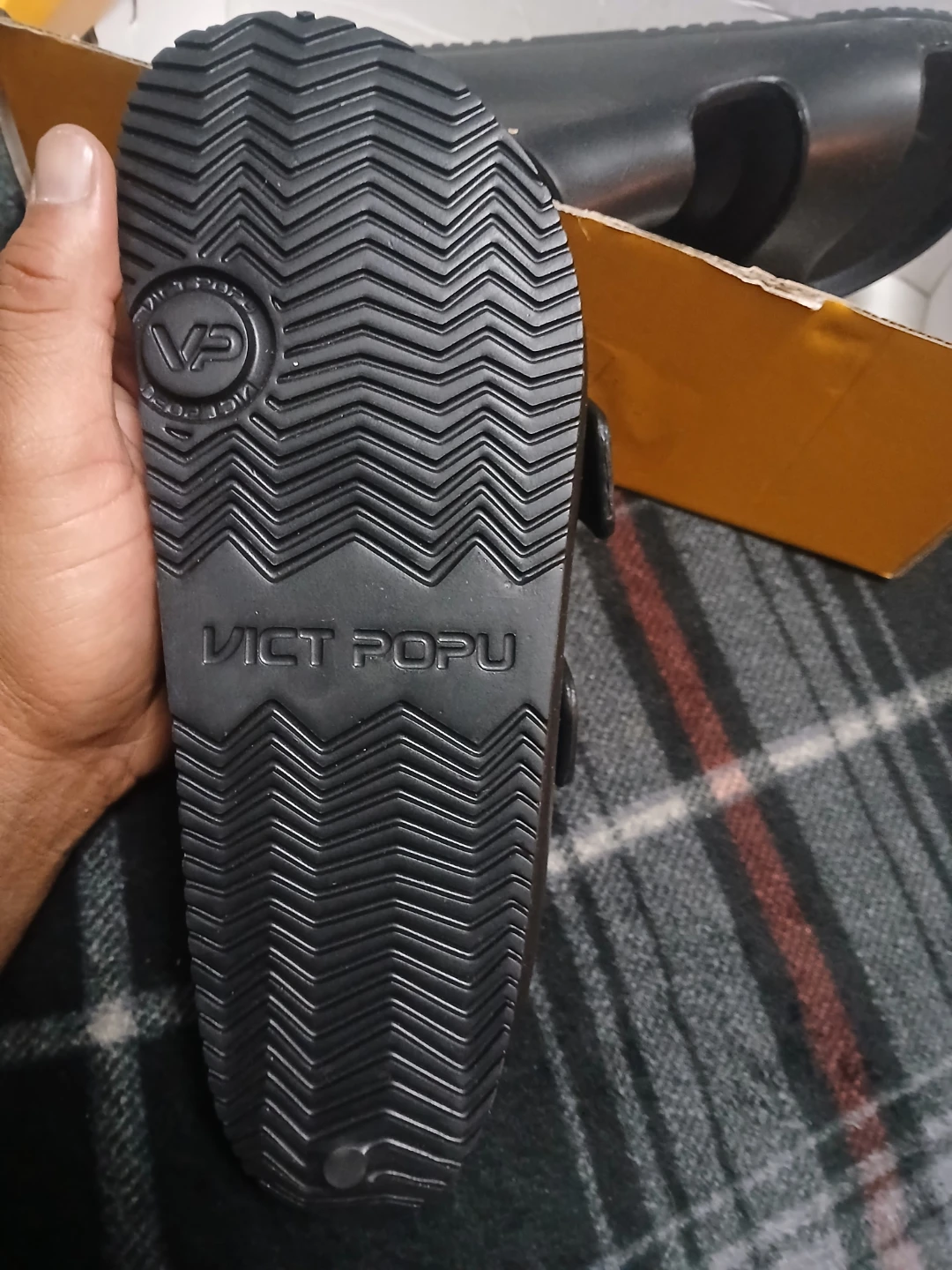 VICT POPU Black Sandals Size 7 US - photo 4