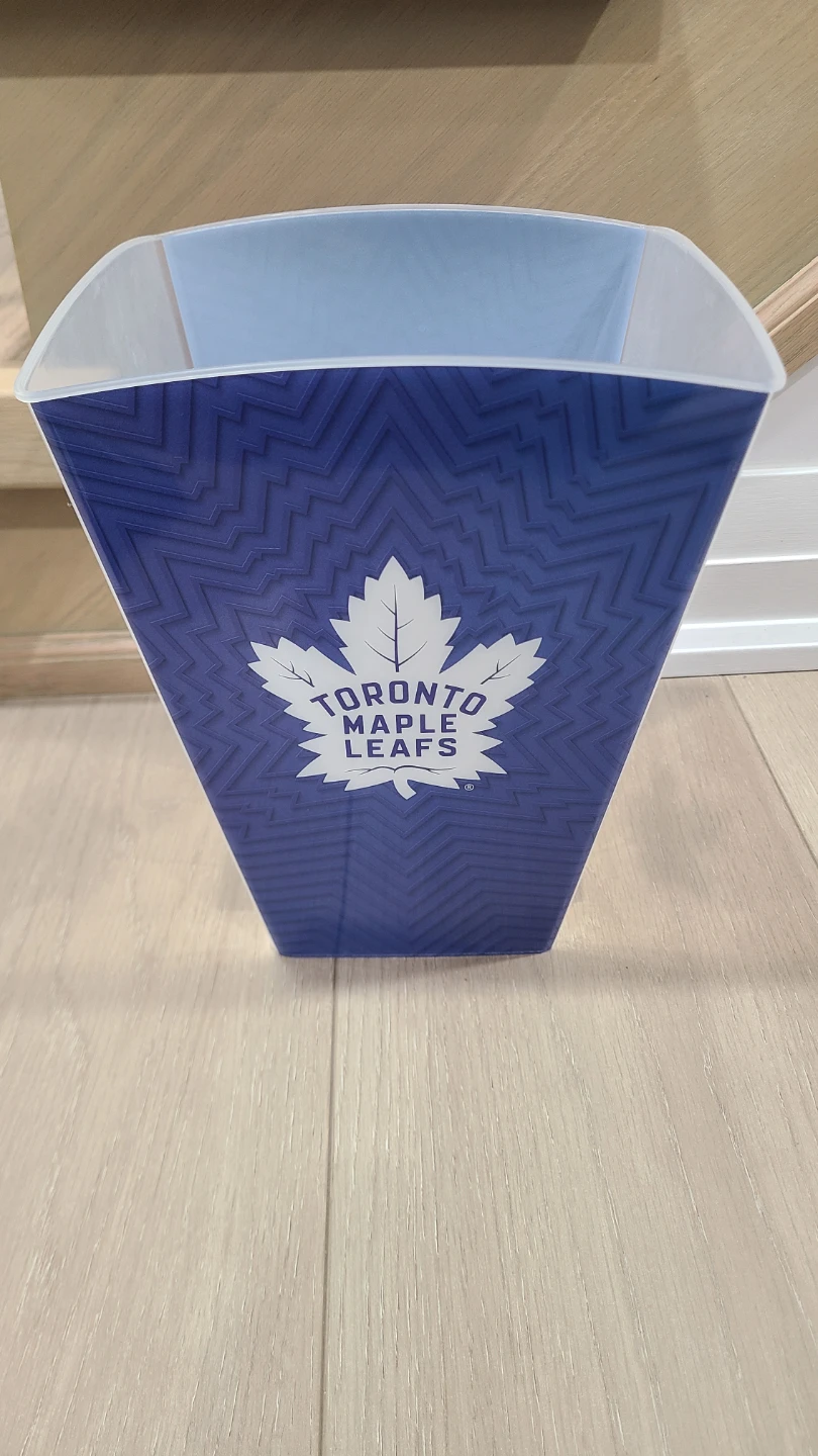 Toronto Maple Leafs Foam Finger and Collector Popcorn Bucket - photo 4