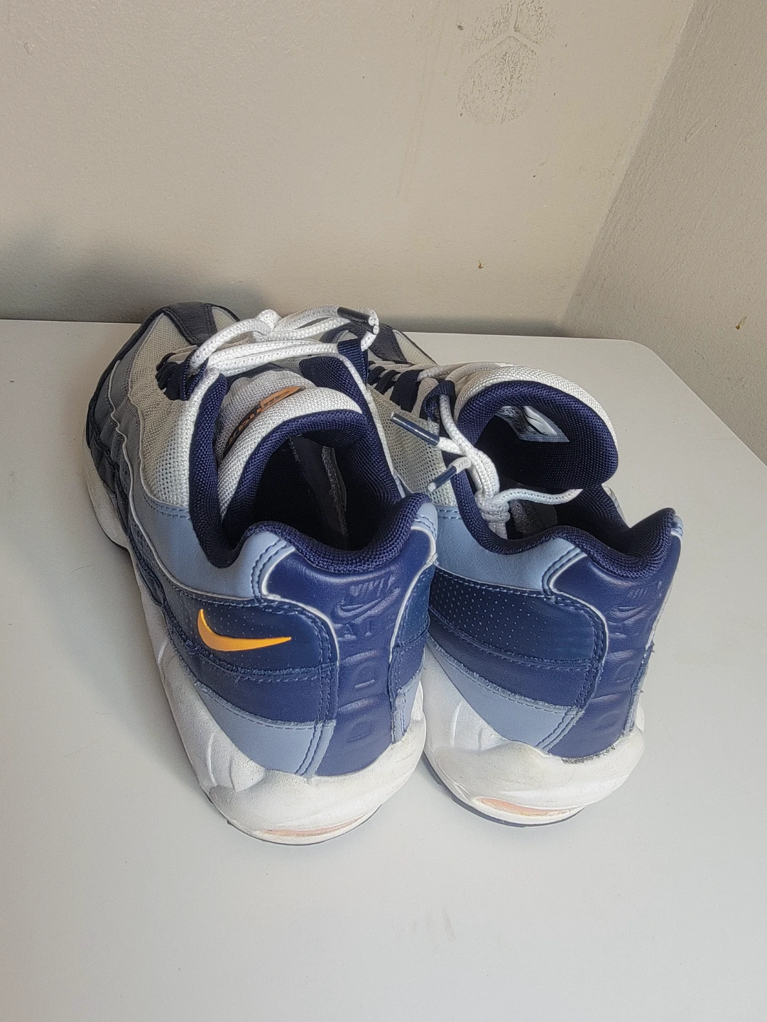 Nike Air Max 95 Navy and White Sneakers - photo 4