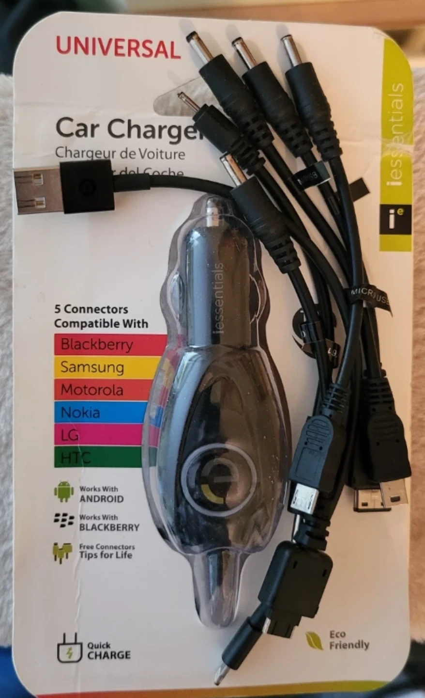 iessentials Universal Car Charger