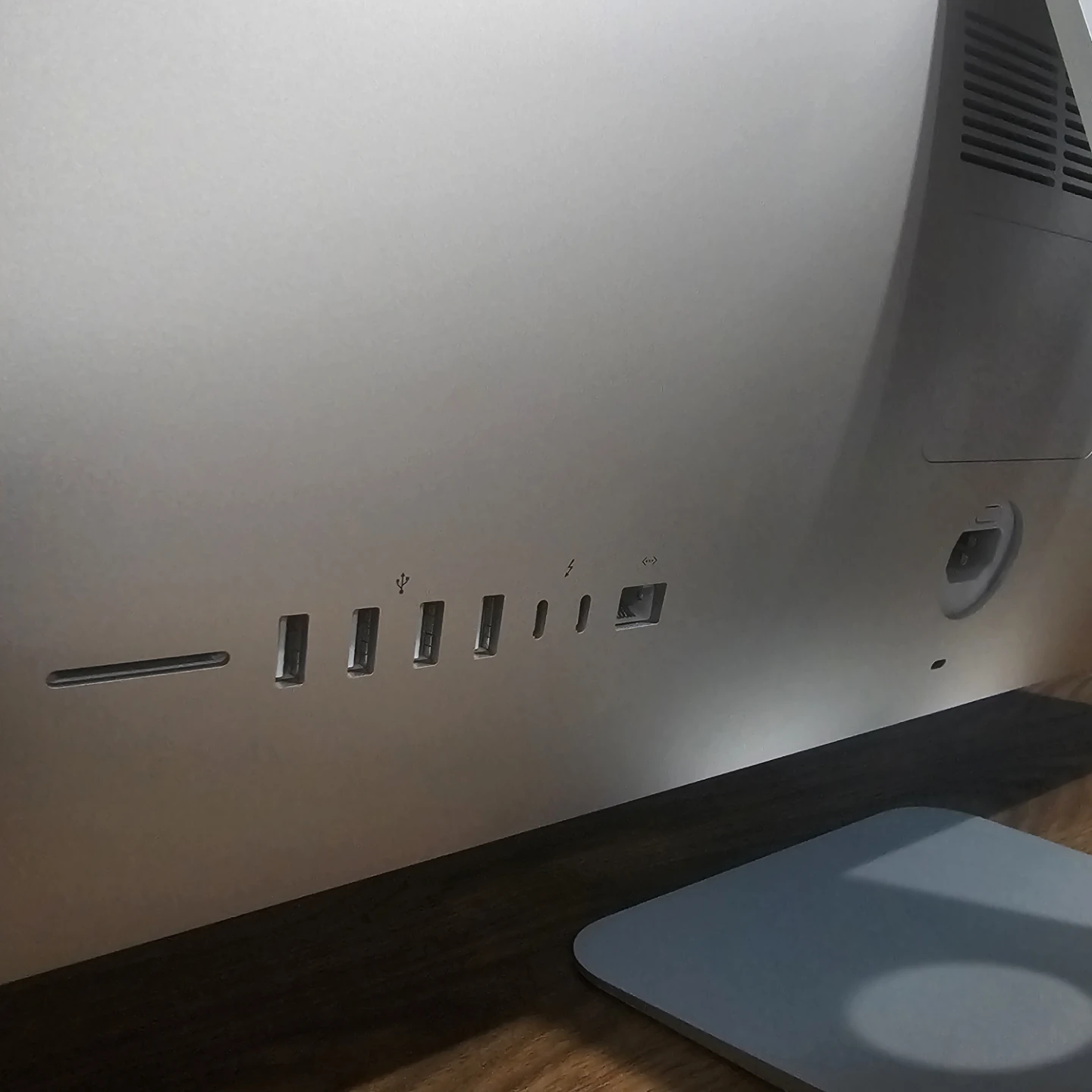 Apple iMac Retina 5K 27-inch (2017) - photo 3