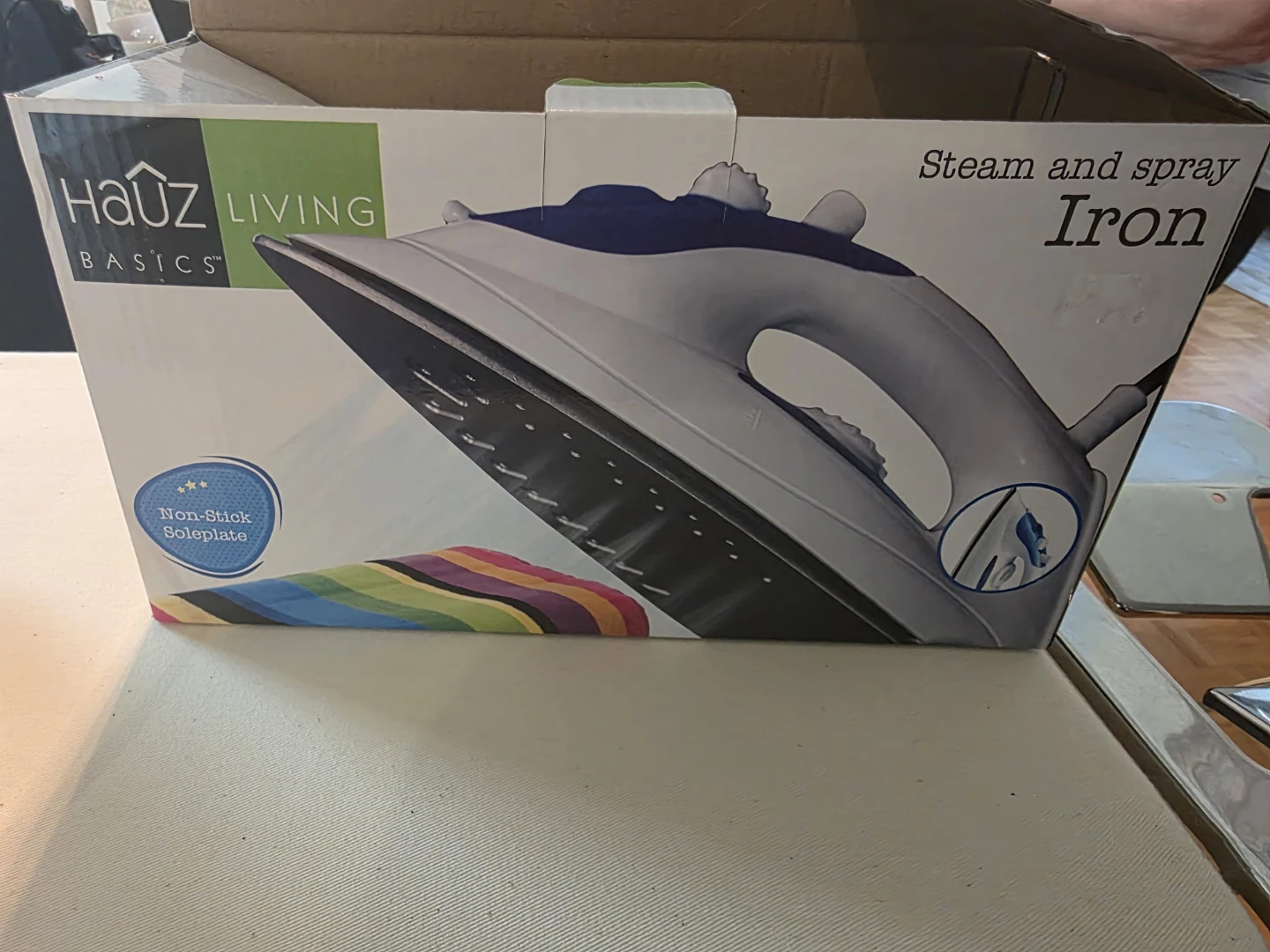 Haüz Living Basics Steam and Spray Iron,Ironing Table - photo 2