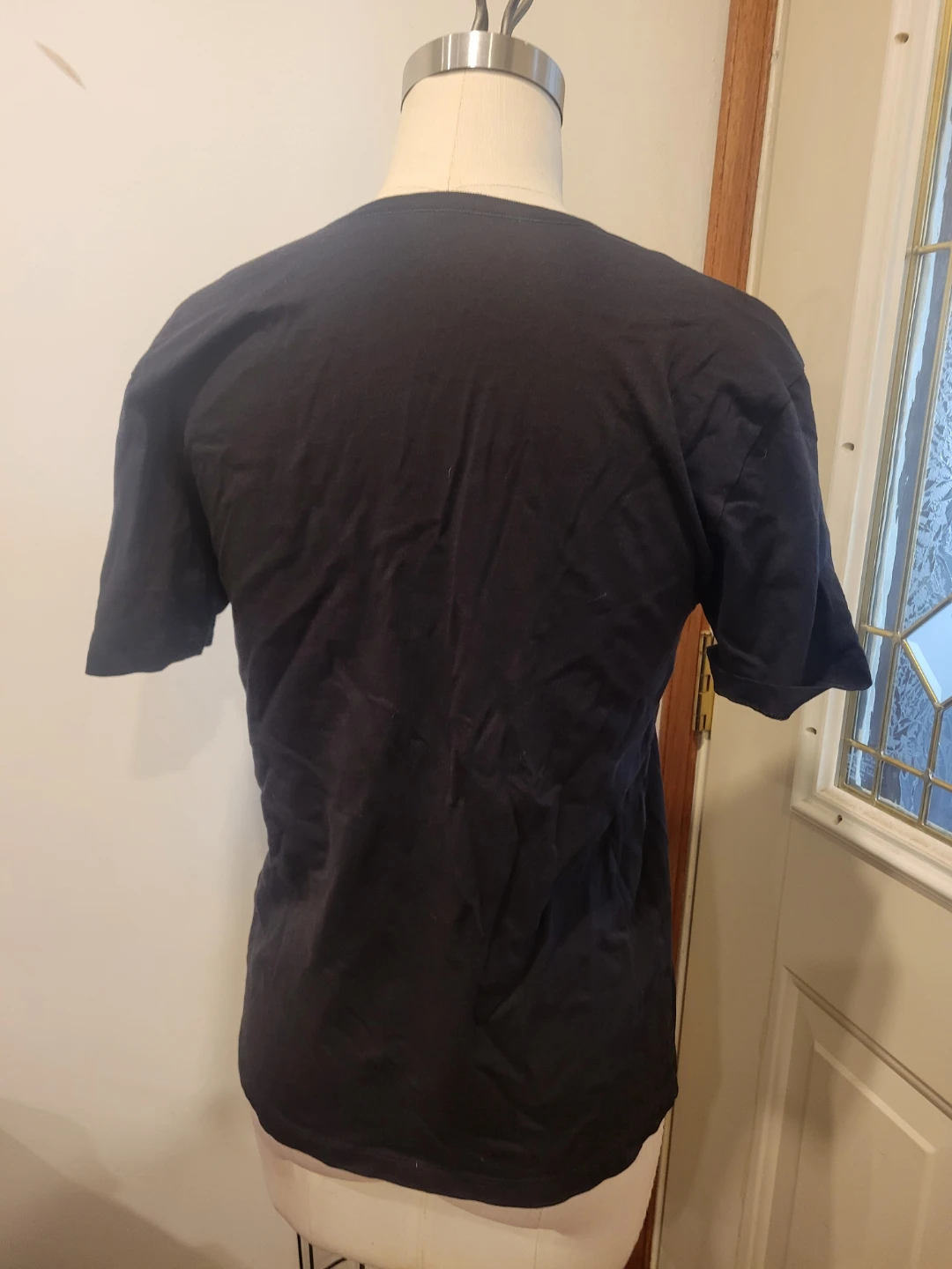Small Hugo Boss black v-neck t-shirt - photo 3