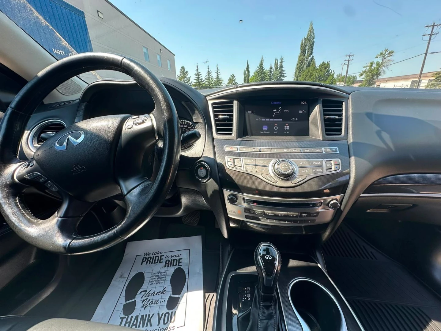 2018 Infiniti QX60 — AWD — FULLY LOADED! - photo 2