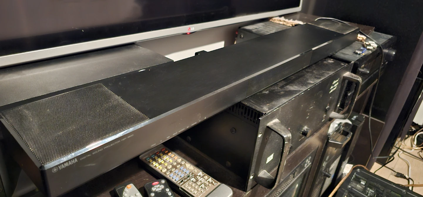 Sound bar Yamaha YSP-1600