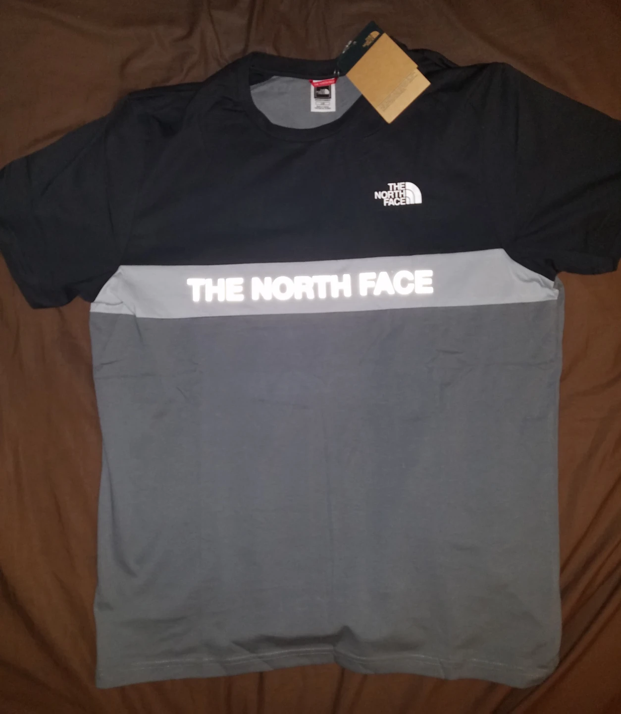 New The North Face reflective graphic T-Shirt