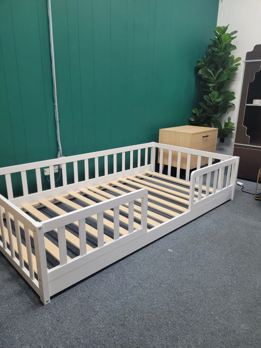 White toddler floor bed frame ( we have single or full size) - photo 2