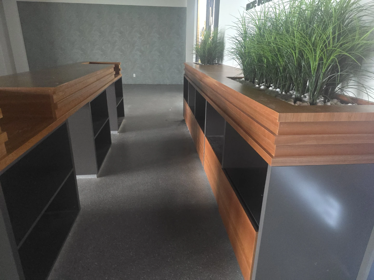 Retail Front Desk /  Double Side Restaurant sofa and Tables
