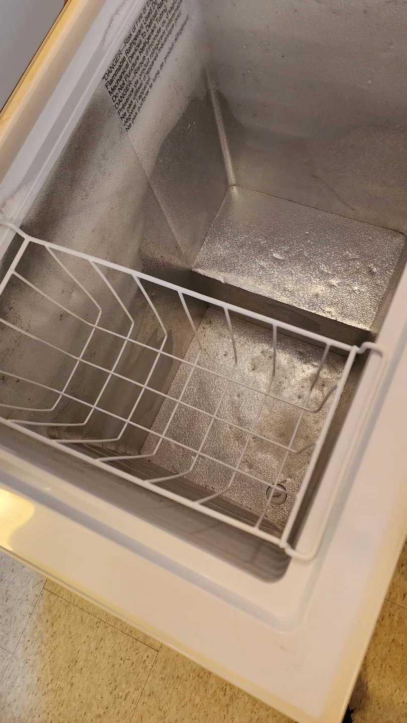 Arctic King Chest Freezer