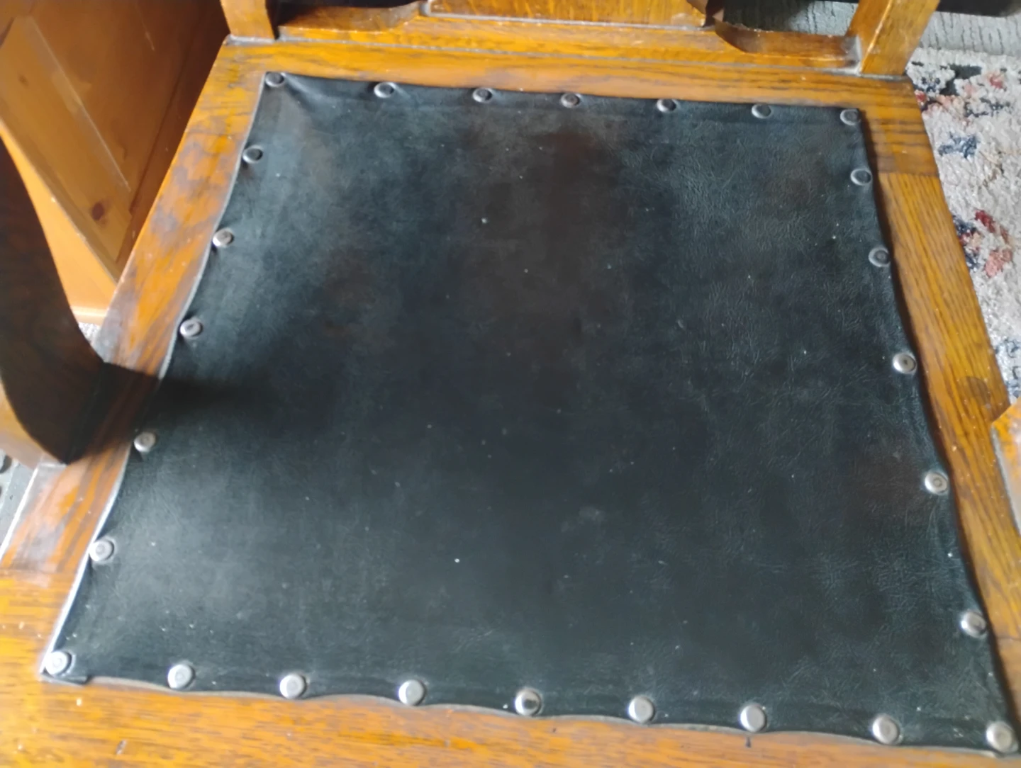 Chair with arms - photo 2
